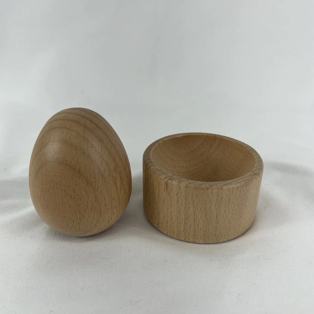 Lovevery the Explorer‎ 9-10 months Montessori Egg Cup